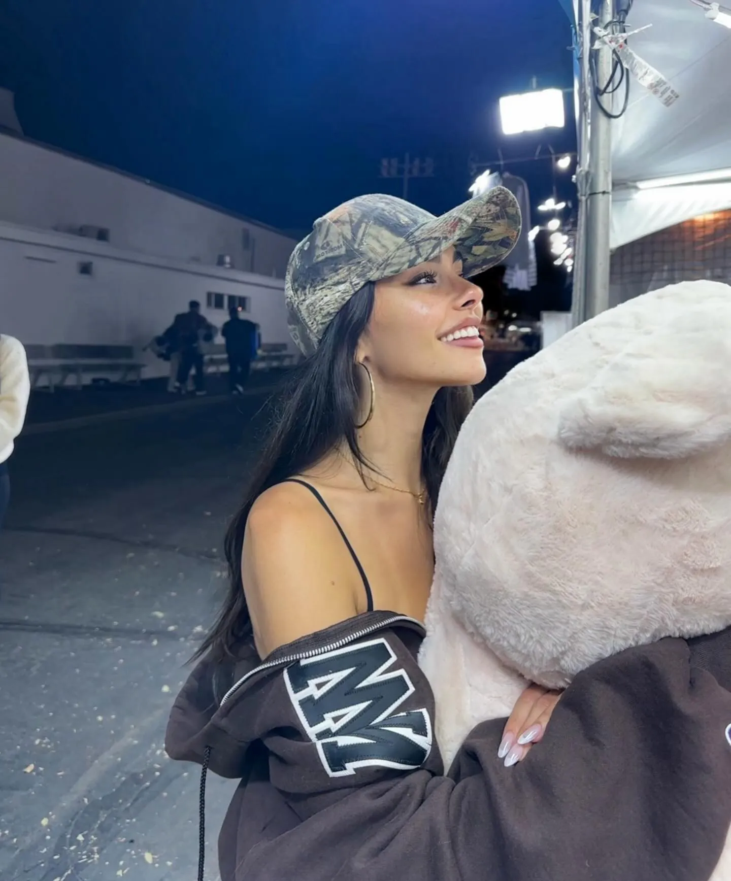 Madison Beer - madison-beer-hot-50.webp
